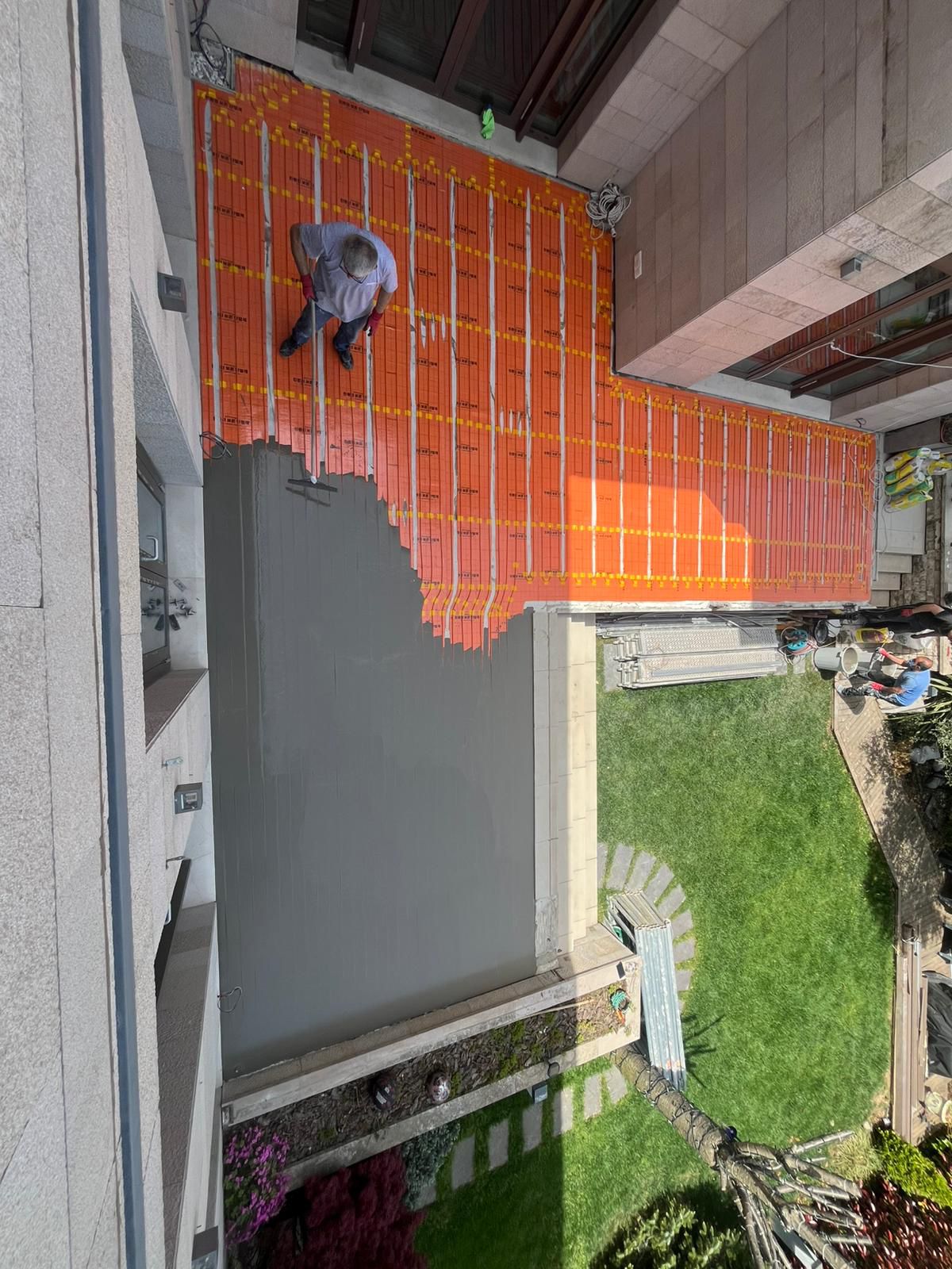 Elektrikli yerden ısıtma seramik altı ısıtma kş bahçesi